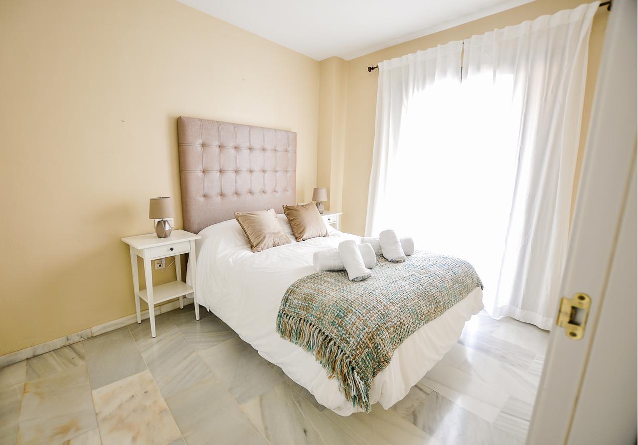 Acogedor Apartamento Junto A Calle Larios By Renthas Lejlighed Málaga Eksteriør billede