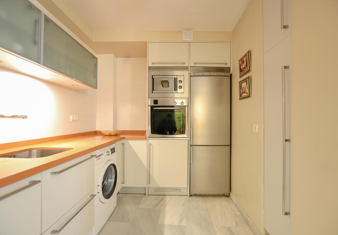 Acogedor Apartamento Junto A Calle Larios By Renthas Lejlighed Málaga Eksteriør billede