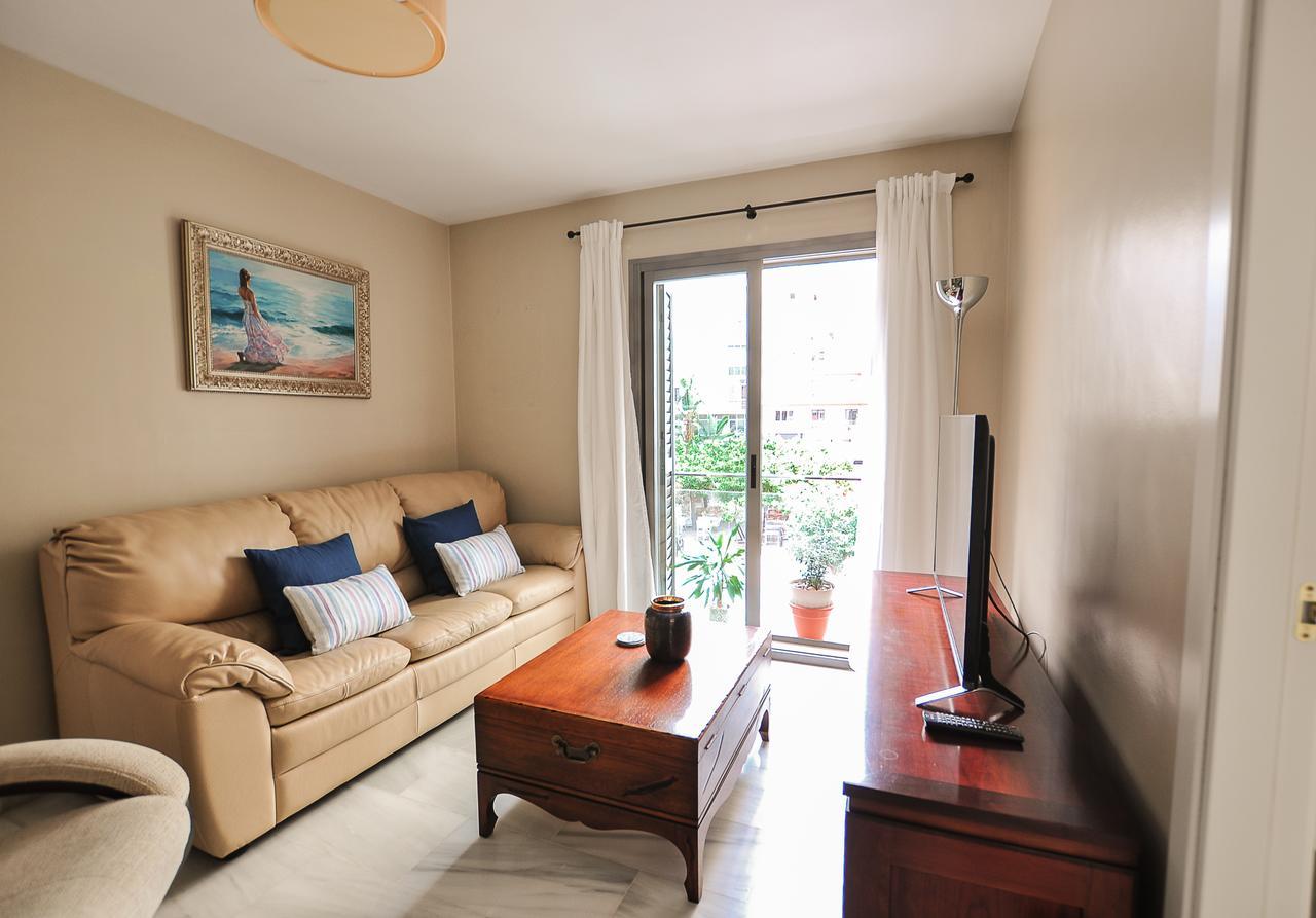 Acogedor Apartamento Junto A Calle Larios By Renthas Lejlighed Málaga Eksteriør billede