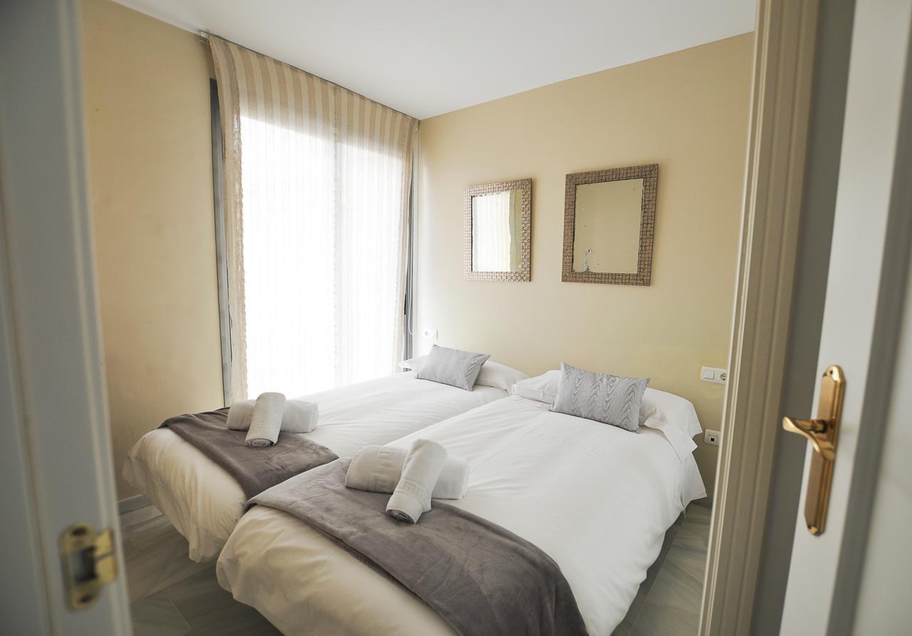 Acogedor Apartamento Junto A Calle Larios By Renthas Lejlighed Málaga Eksteriør billede